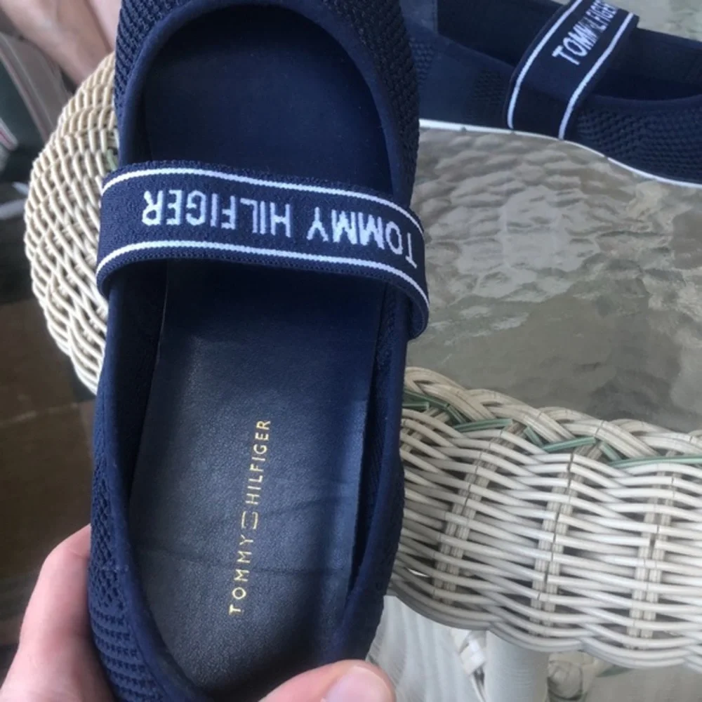 Tommy Hilfiger flat shoes - Picture 5 of 8